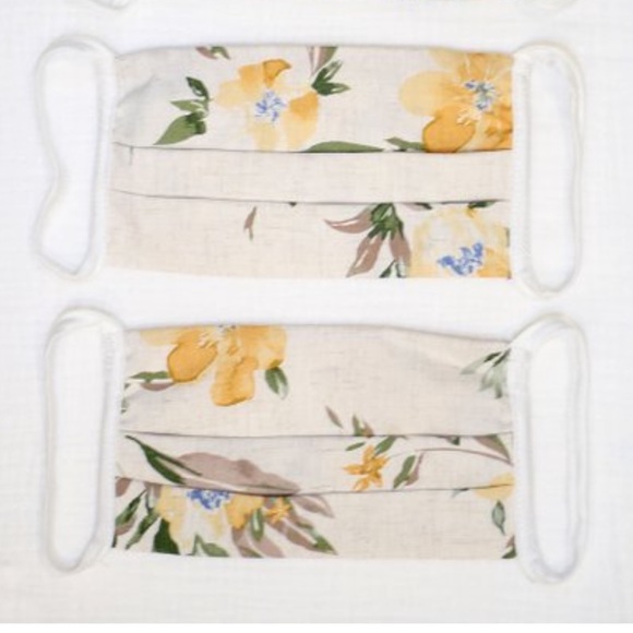 Made in USA Floral Face Mask - Picture 7 of 7